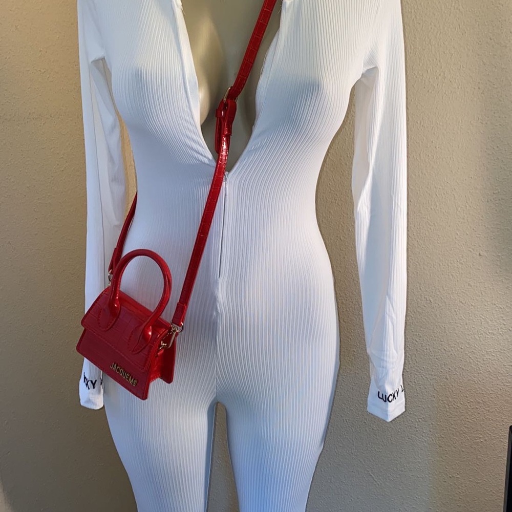 Clothing - Picture 10 of 16
